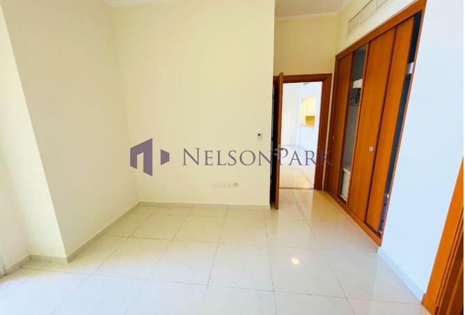 996864 - Property Image 2