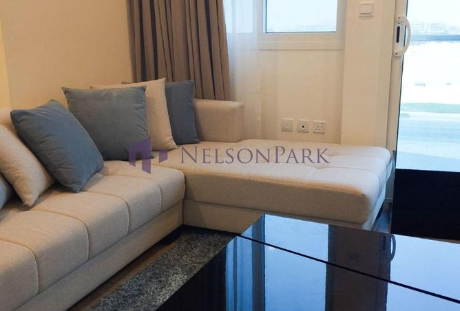 985698 - Property Image 3