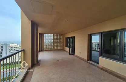 Apartment - 1 Bedroom - 2 Bathrooms for rent in East Porto Drive - Porto Arabia - The Pearl Island - Doha