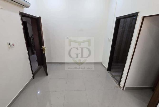 952854 - Property Image 2