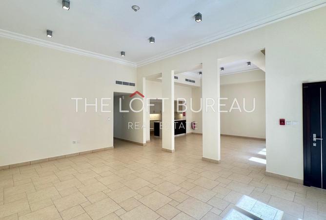 965114 - Property Image 3