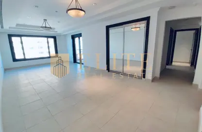 Apartment - 2 Bedrooms - 3 Bathrooms for rent in West Porto Drive - Porto Arabia - The Pearl Island - Doha