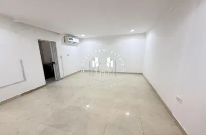 Villa - Studio - 1 Bathroom for rent in Al Maamoura - Al Maamoura - Doha