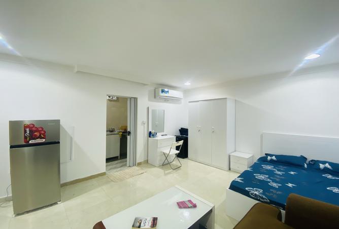 1002245 - Property Image 2