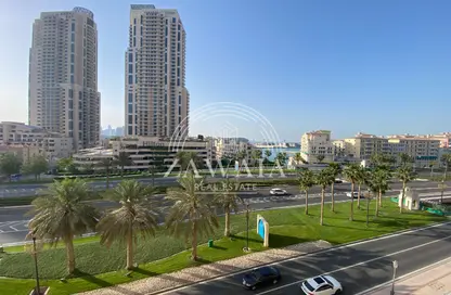 Apartment - 1 Bedroom - 2 Bathrooms for rent in West Porto Drive - Porto Arabia - The Pearl Island - Doha