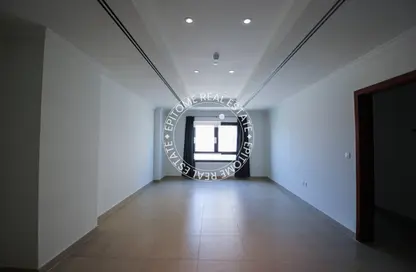 Apartment - 1 Bedroom - 2 Bathrooms for rent in Porto Arabia - The Pearl Island - Doha