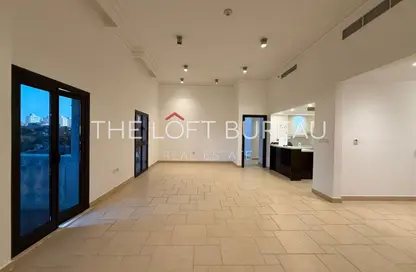 Apartment - 3 Bedrooms - 4 Bathrooms for sale in Carnaval - Qanat Quartier - The Pearl Island - Doha