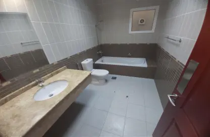 Bathroom image for: Villa - 3 Bedrooms - 5 Bathrooms for rent in Ain Khaled - Ain Khaled - Doha, Image 1