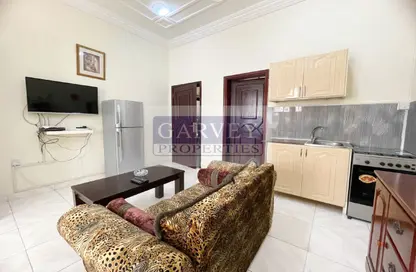 Apartment - Studio - 1 Bathroom for rent in Salwa Road - Al Aziziyah - Doha