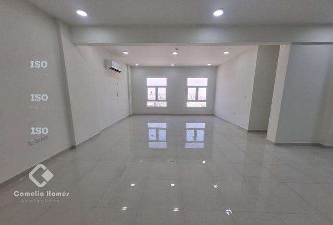 954884 - Property Image 3