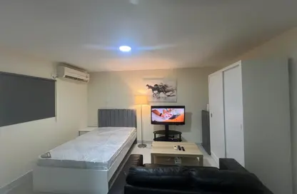 Apartment - Studio - 1 Bathroom for rent in Diplomatic Street - West Bay - Doha