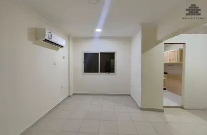 Apartment - 1 Bedroom - 2 Bathrooms for rent in Hadramout Street - Doha Al Jadeed - Doha
