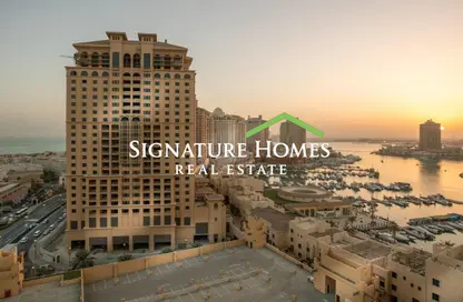Apartment - 2 Bedrooms - 2 Bathrooms for rent in Porto Arabia - The Pearl Island - Doha