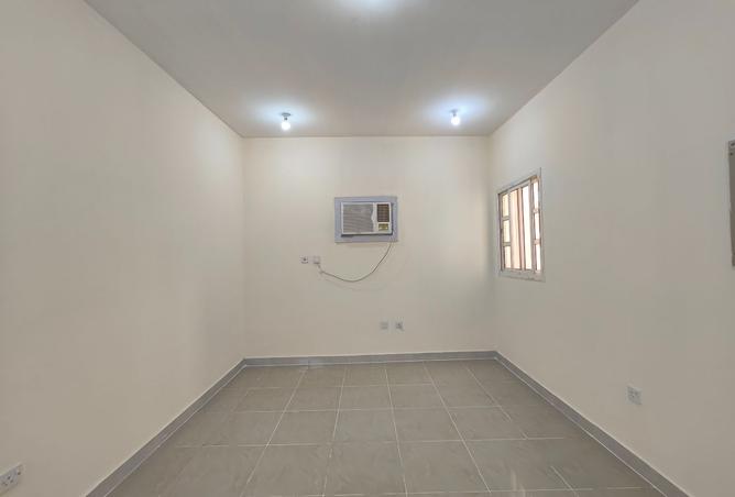 988729 - Property Main Image