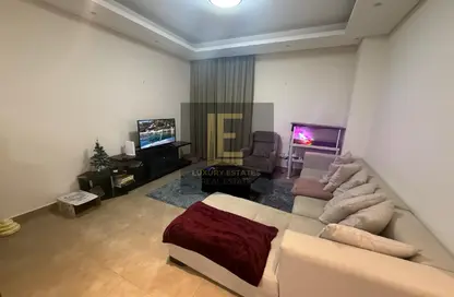 شقة - غرفة نوم - 2 حمامات للايجار في الاركية سيتي - الوسيل