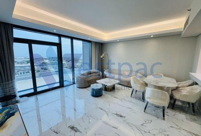 989418 - Property Image 2