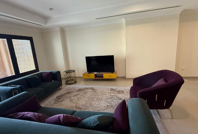 933398 - Property Image 3