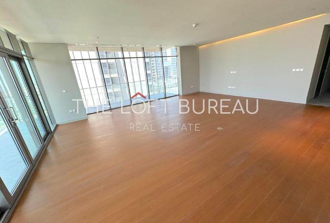 979653 - Property Image 2