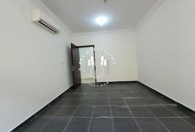 997311 - Property Image 2