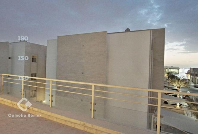 963260 - Property Image 3