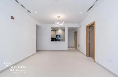 Apartment - 1 Bedroom - 2 Bathrooms for rent in Floresta Gardens - Floresta Gardens - The Pearl Island - Doha