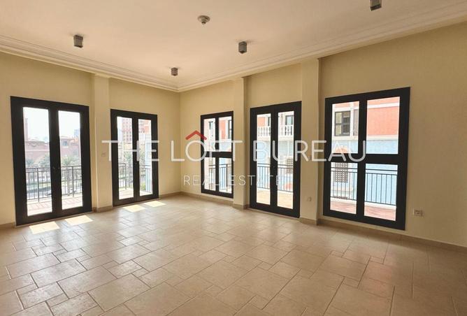 966959 - Property Image 2