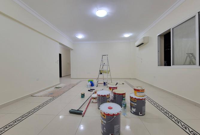 978443 - Property Image 2