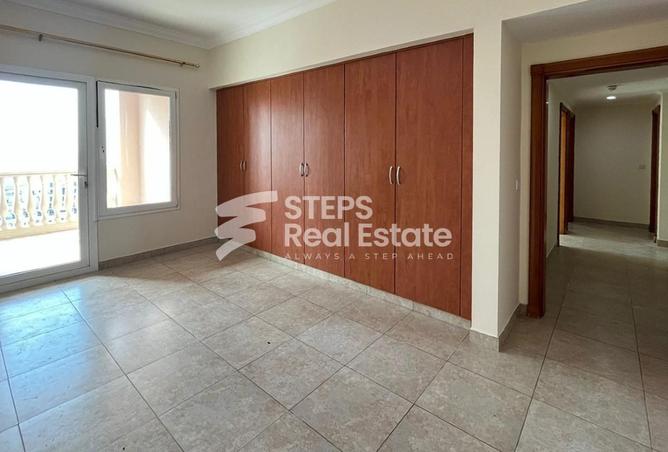 963105 - Property Image 3
