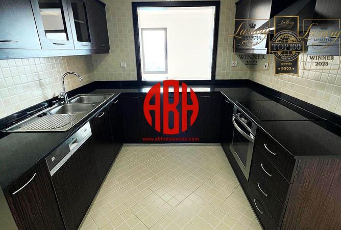 975422 - Property Image 2