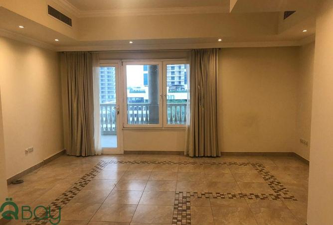 982207 - Property Main Image