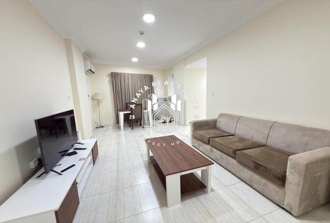 957766 - Property Image 2