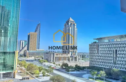 Apartment - 2 Bedrooms - 3 Bathrooms for sale in Marina Tower 02 - Marina District - Lusail