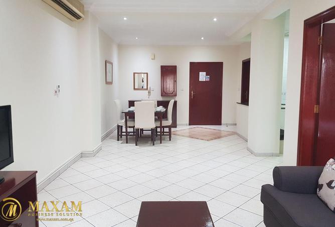 928541 - Property Image 2