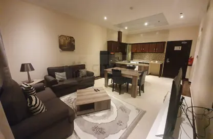 Apartment - 1 Bedroom - 2 Bathrooms for rent in Simaisma Street - Umm Ghuwailina - Doha