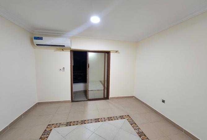933957 - Property Image 3