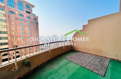 Apartment - 2 Bedrooms - 2 Bathrooms for rent in Tower 13 - Porto Arabia - The Pearl Island - Doha