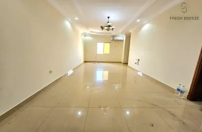 Apartment - 2 Bedrooms - 2 Bathrooms for rent in Al Mansoura - Al Mansoura - Doha