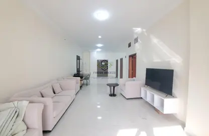 Apartment - 1 Bedroom - 2 Bathrooms for rent in Al Sadd Tourist Apartments - Al Sadd - Doha