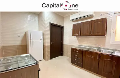 Compound - 1 Bedroom - 1 Bathroom for rent in Muaither North - Muaither North - Muaither Area - Doha
