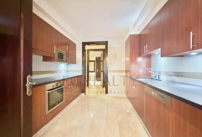 967427 - Property Image 3