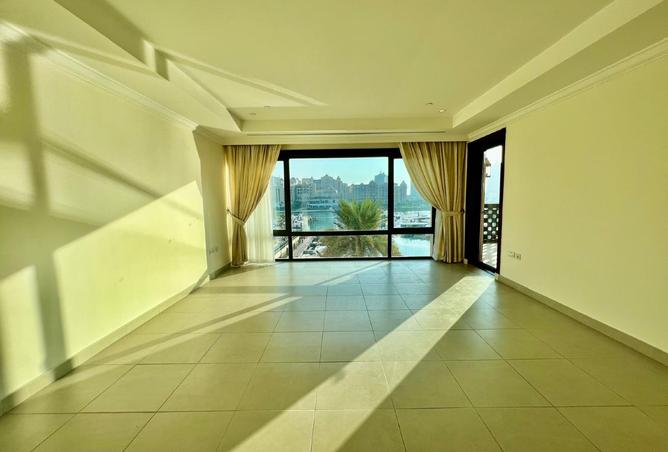 956425 - Property Image 3