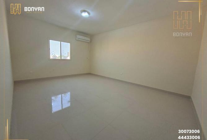 956492 - Property Image 3