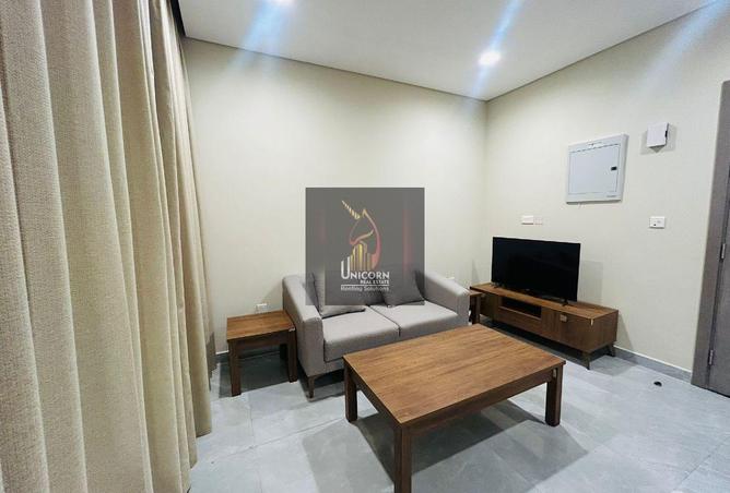 923367 - Property Image 2