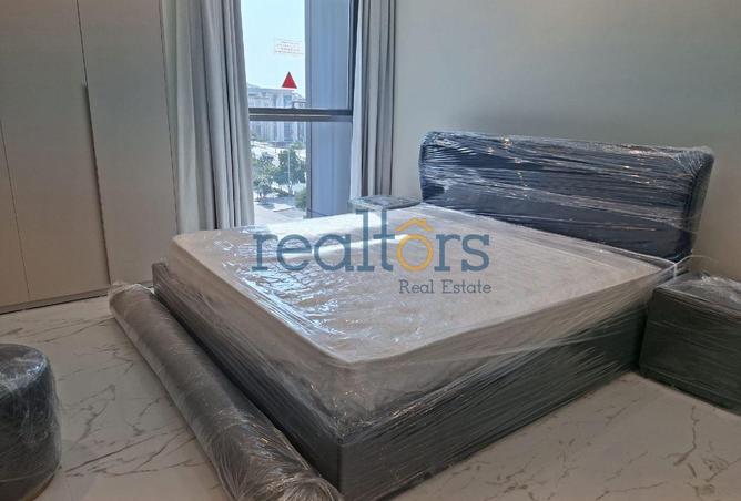 989061 - Property Image 2