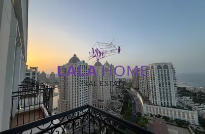 Apartment - 3 Bedrooms - 5 Bathrooms for rent in Floresta Gardens - Floresta Gardens - The Pearl Island - Doha