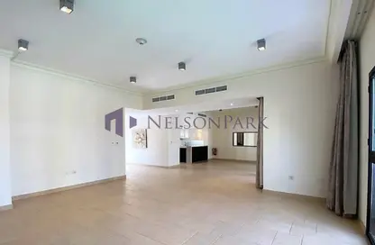 شقة - 3 غرف نوم - 4 حمامات للايجار في تياترو - قناة كوارتييه - جزيرة اللؤلؤة - الدوحة