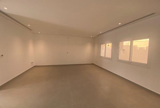 1006308 - Property Image 2