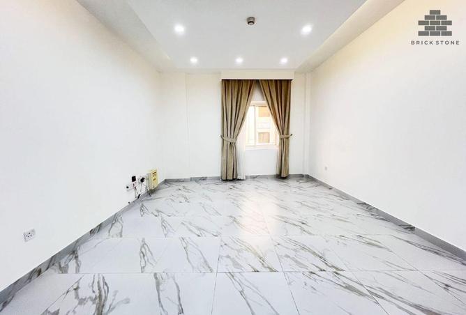 995718 - Property Image 3