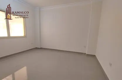 Apartment - 1 Bedroom - 2 Bathrooms for rent in Umm Ghuwailina - Doha