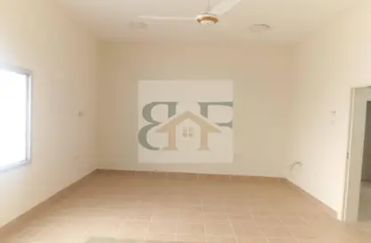 Apartment - 2 Bedrooms - 2 Bathrooms for rent in Umm Ghwailina Comm - Umm Ghuwalina - Umm Ghuwailina - Doha Apartment - 2 Bedrooms - 2 Bathrooms for rent in Umm Ghwailina Comm - Umm Ghuwalina - Umm Ghuwailina - Doha